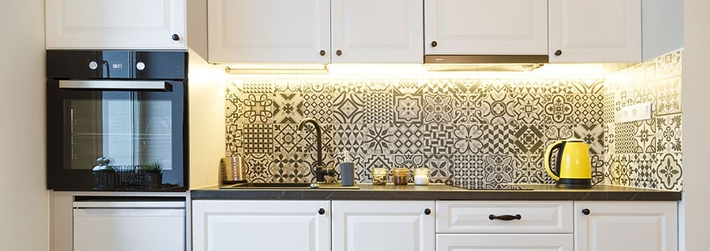 DIY kitchen backsplash